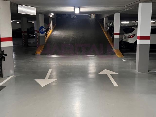 Parking En venta en Russafa, Valencia photo 0