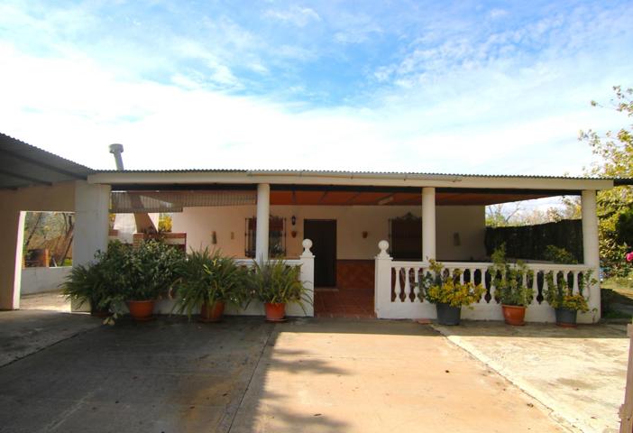 Casa Rural en Venta con AFO y Amplio Terreno en Coin photo 0