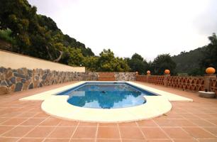 Finca con Vivienda, Piscina y Producción de Aguacates con licencia de (AFO) photo 0