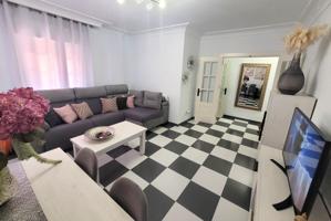 CASA EN VENTA LISTA PARA ENTRAR A VIVIR - 160 M2 CONSTRUIDOS, TERRAZA Y PLAZA DE APARCAMIENTO photo 0