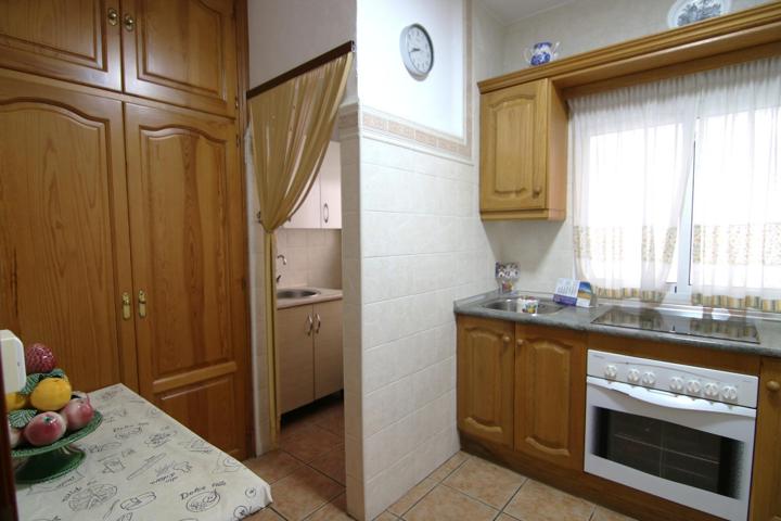 Piso en venta en Coín con excelente ubicación y gran potencial. photo 0