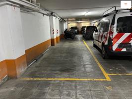 Parking En venta en El Fort Pienc, Barcelona photo 0