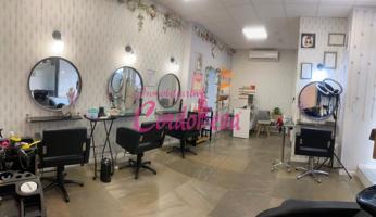 SE TRASPASA PELUQUERIA, SALA DE ESTETICA Y SALA EN PLANTA BAJA MUY AMPLIA. EN PLENO CENTRO!!! photo 0