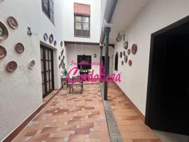 MAGNÍFICA CASA DE 2 PLANTA CON GARAJE OPCIONAL EN CASCO HISTORICO!!! photo 0