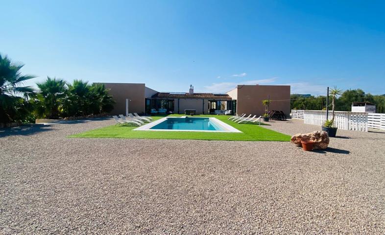 Villa Contemporánea de Obra Nueva con Piscina y Tecnología Inteligente en Parcela de 16.500 m² cerca de Llucmajor, Mallorca photo 0