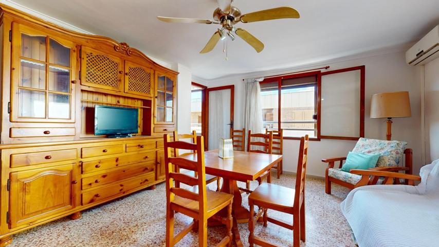Piso de 3 dormitorios a tan sólo un paso de las playas de Torrevieja photo 0