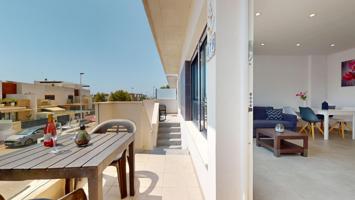 Bungalow como nuevo en San Pedro del Pinatar con piscina comunitaria y solárium. photo 0