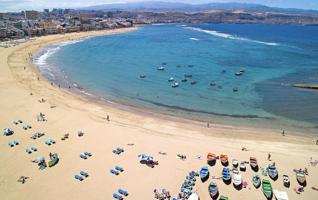 Edificio en venta en Las Palmas de Gran Canaria de 2949 m2 photo 0