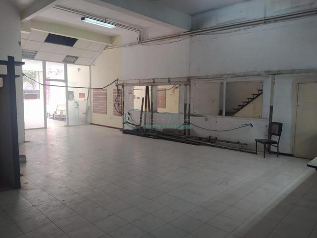 Local En venta en Vigo photo 0