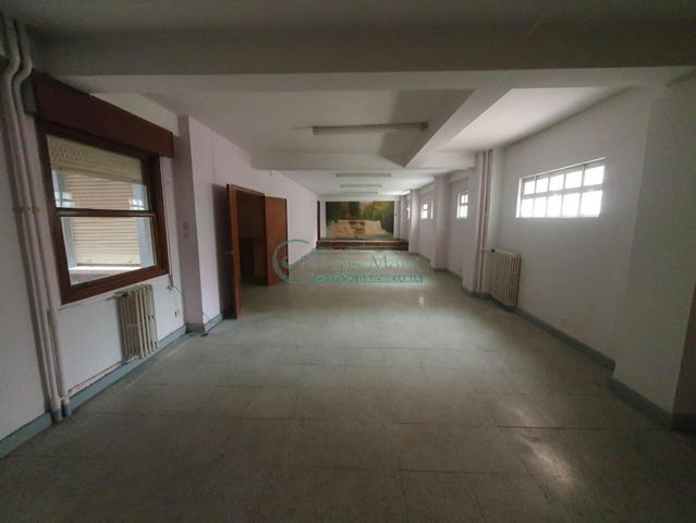 Oficina En venta en Avenida Gran Via, Vigo photo 0