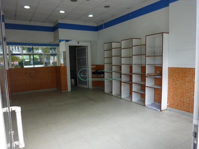 Local En venta en Pizarro, Vigo photo 0