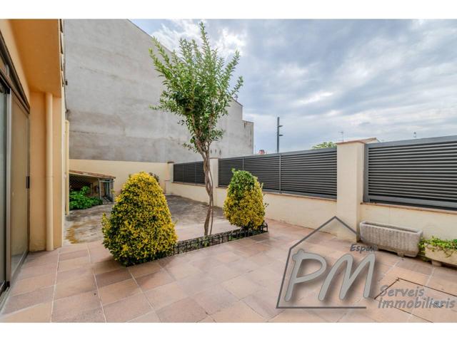 CASA UNIFAMILIAR EN PLANTA BAJA photo 0