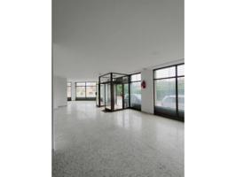 Local comercial en venta -La Bisbal photo 0