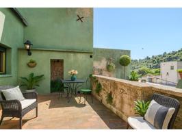 Casa en venta en La Jonquera photo 0