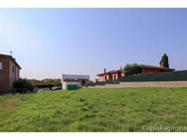 Venta de terreno en Riudellots de la Selva photo 0