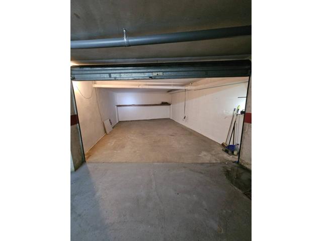 APARCAMIENTO CERRADO PARA 2 COCHES ZONA MIGDIA-QUIMICS photo 0