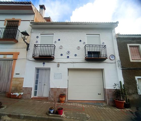 Casa en el centro de Arenas del Rey. photo 0
