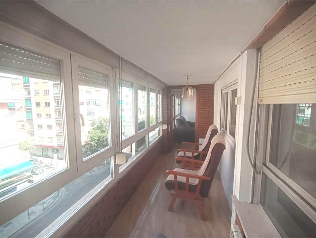 ALQUILER PISO 4 HABITACIONES EN CAMINO DE RONDA (PARA ESTUDIANTES) photo 0