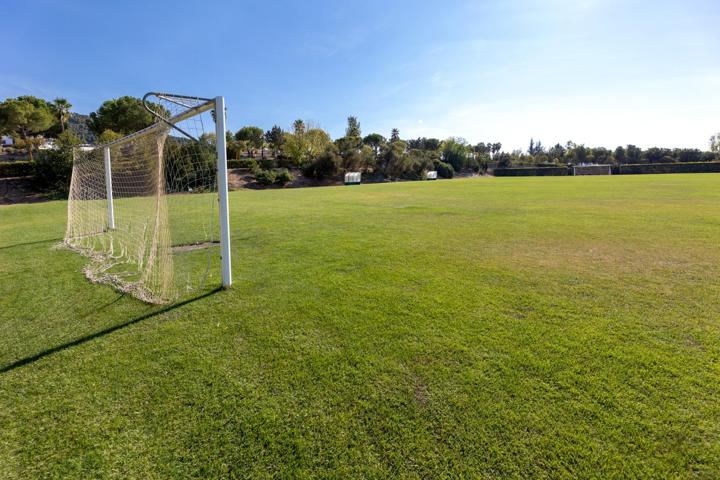 SE VENDE UN SOLAR CON PROYECTO EN URB.CAÑADAS DEL PARQUE, DILAR photo 0