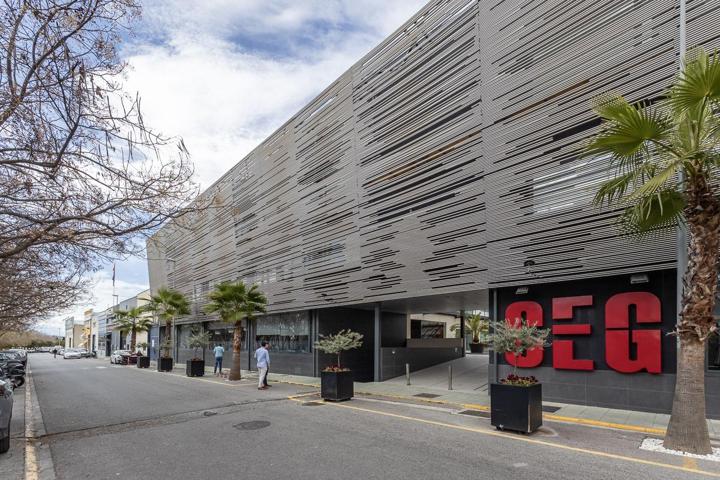 INCREIBLE OPORTUNIDAD DE INVERSIÓN EN CEG (P.I. ATARFE) photo 0