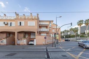 CASA EN ARMILLA, JUNTO AL NEVADA. photo 0
