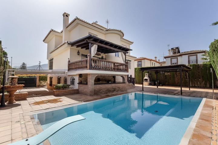 Chalet espectacular en Gojar. photo 0