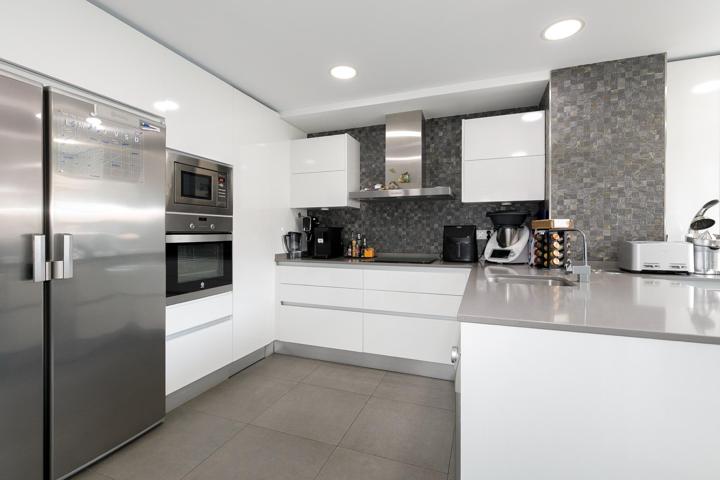 Tu nuevo hogar en Parque del Genil: luz, amplitud y elegancia en cada rincón photo 0