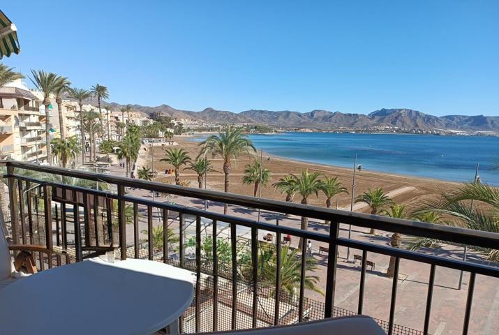 Apartamento en 1era Linea de playa en Paseo Maritimo photo 0