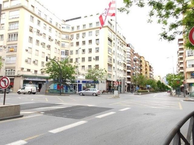 ¡¡¡GANGA!!! MENOS DE 1.470€ EL METRO CUADRADO EN PLENO CENTRO,IDEAL PARA HOSTAL o APARTAMENTOS !!!!! photo 0