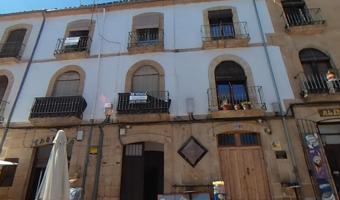 EDIFICIO EN PLAZA PRIMERO DE MAYO DE ÚBEDA photo 0