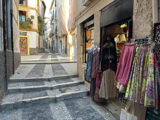 INVERSIÓN! SE VENDE EDIFICIO CON LOCAL COMERCIAL EN ZONA PLAZA NUEVA photo 0