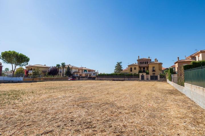 Terreno Urbanizable En venta en Cájar, Cajar photo 0
