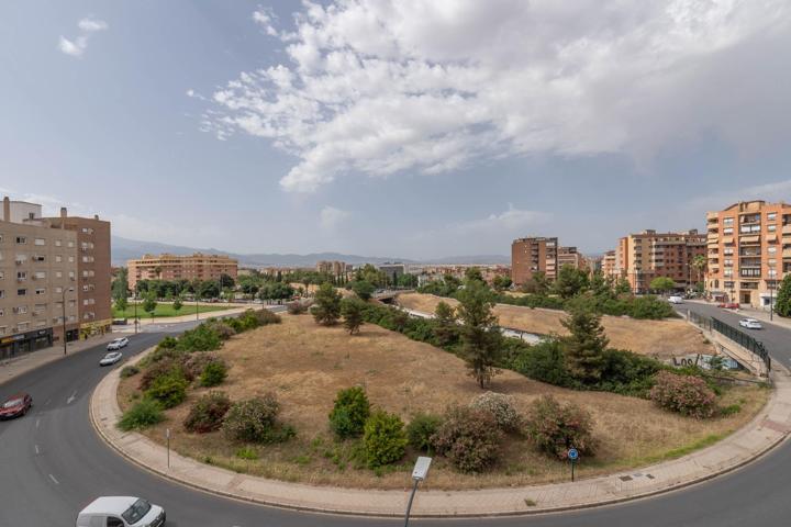 ESPECTACULAR VIVIENDA CON VISTAS DE TODO. ROTONDA EUROPA. photo 0