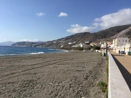 ATENCION PROMOTORES!!! SOLAR EN PRIMERA LINEA DE PLAYA! photo 0