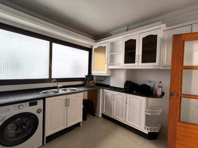 OPORTURNIDAD EN AVD. TRES CRUCES photo 0