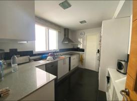 Piso disponible en zona prestigiosa de Paterna photo 0