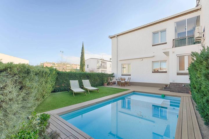 Casa residencial con piscina en Figueres photo 0
