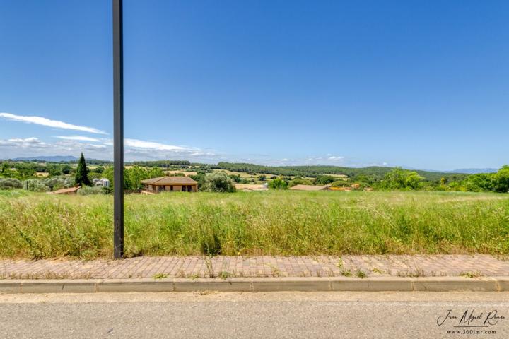 🌳🏡 Vive en Armonía con la Naturaleza: Parcelas en el Municipio de Saus - Parcela3 photo 0