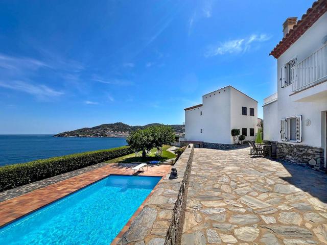 ¡Chalet de ensueño con piscina y balcón mirador al mar! photo 0