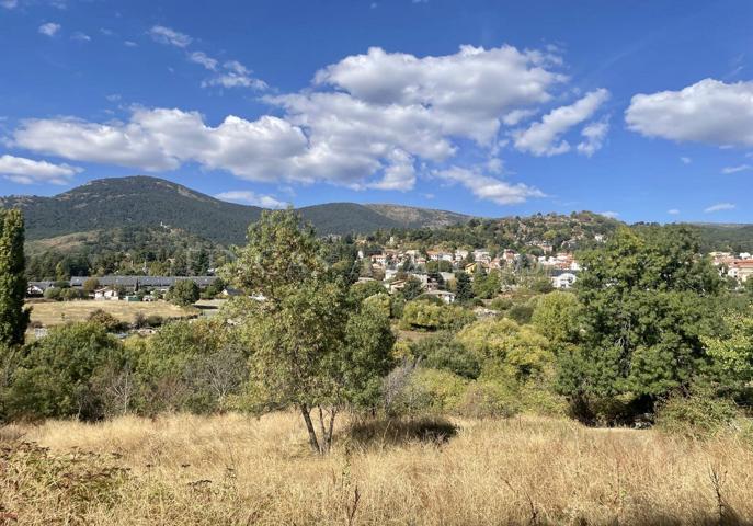 Terreno Urbanizable En venta en Cercedilla, Cercedilla photo 0