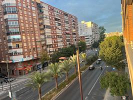 Piso En venta en Avenida De La Libertad, Centro, Murcia photo 0