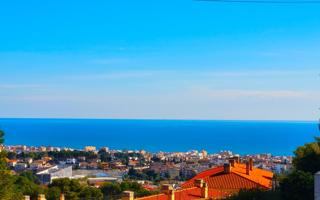 Parcela urbanizable en Segur de Calafell con vistas al mar photo 0