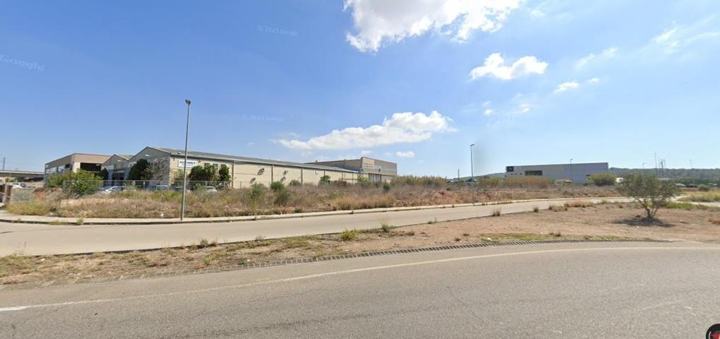 SOLAR INDUSTRIAL DE 5.237 M2 EN SANTA OLIVA photo 0