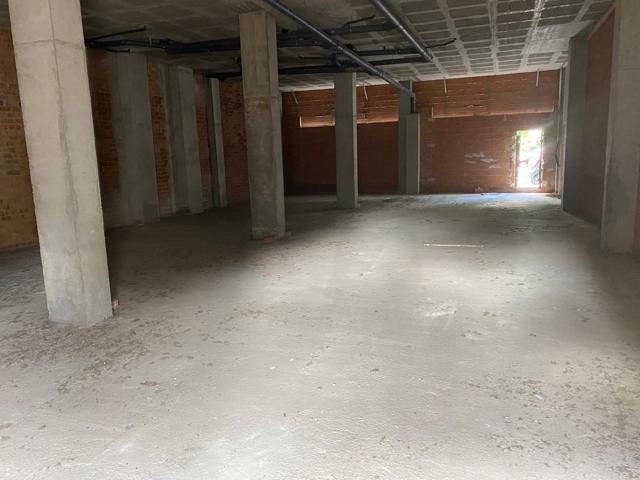 LOCAL 90 M2 OBRA NUEVA EN RAMBLA GIRADA photo 0