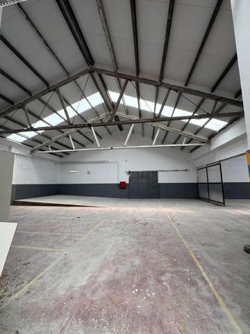 NAVE INDUSTRIAL TIPO C EN BARBERA DEL VALLES photo 0