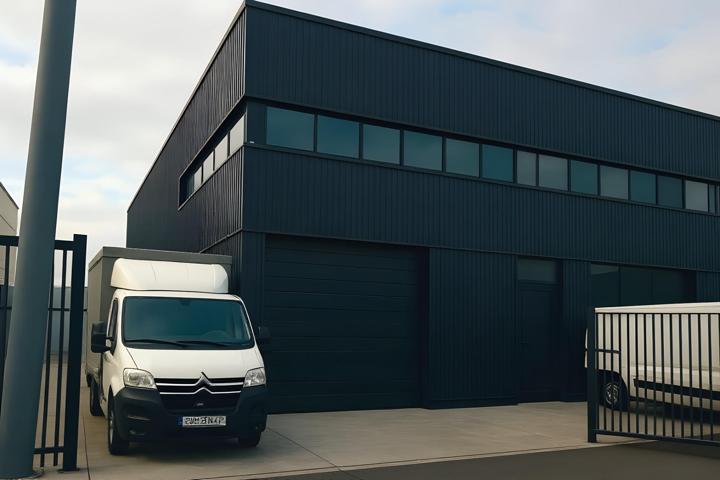 VENTA DE CRÉDITO DE NAVE EN SANT ANDREU DE LA BARCA photo 0