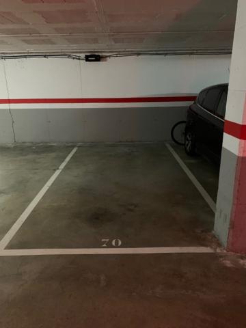 Plaza de aparcamiento en alquiler ( ZONA PLAÇA DE LES JOSEFINES) photo 0