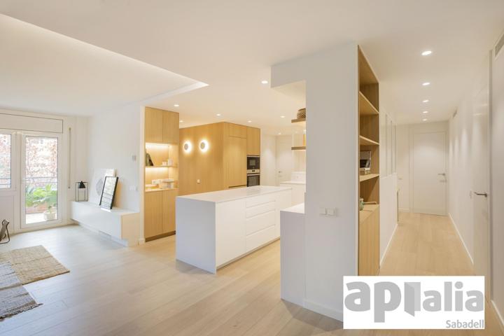 ESPECTACULAR PIS EN VENDA A CASTELLAR DEL VALLES photo 0