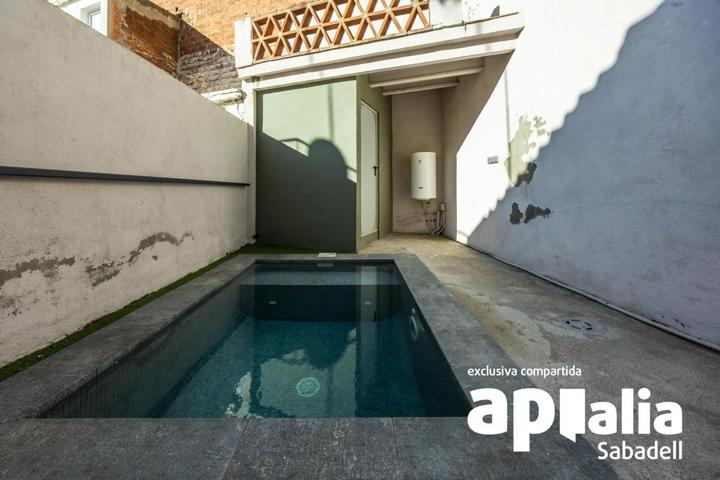 CASA AMB TRASTER I PISCINA EN VENDA A SABADELL photo 0