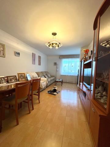 AMPLI PIS DE 4 HABITACIONS EN VENDA A TERRASSA photo 0